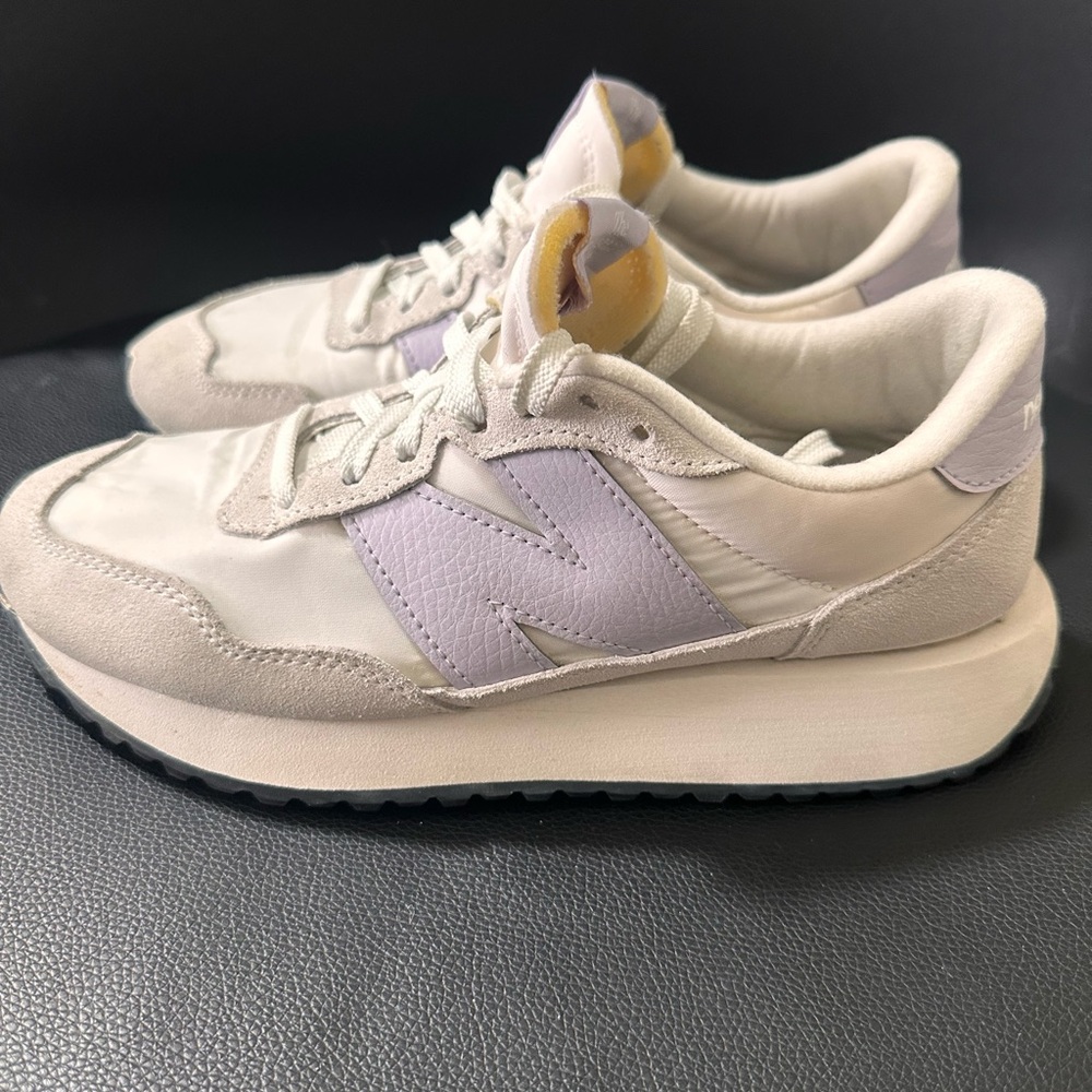 New Balance Women's White and Purple Sneakers
